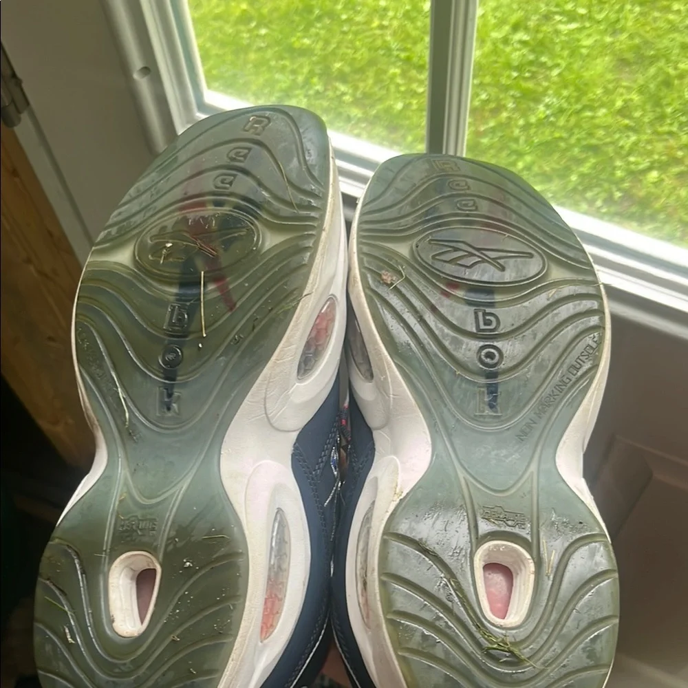 Reebok Question Mid USA Size 11.5 Navy and Red Athletic Sneakers - Picture 9 of 9